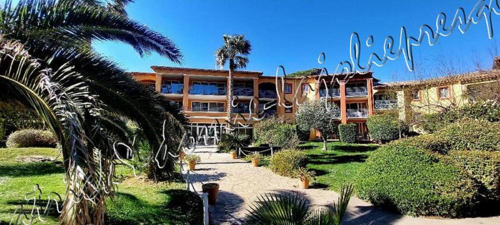 Magnifique Parc De La Presqu'Ile Avec Piscine Et Plage Face A Porquerolles ! 耶尔 外观 照片