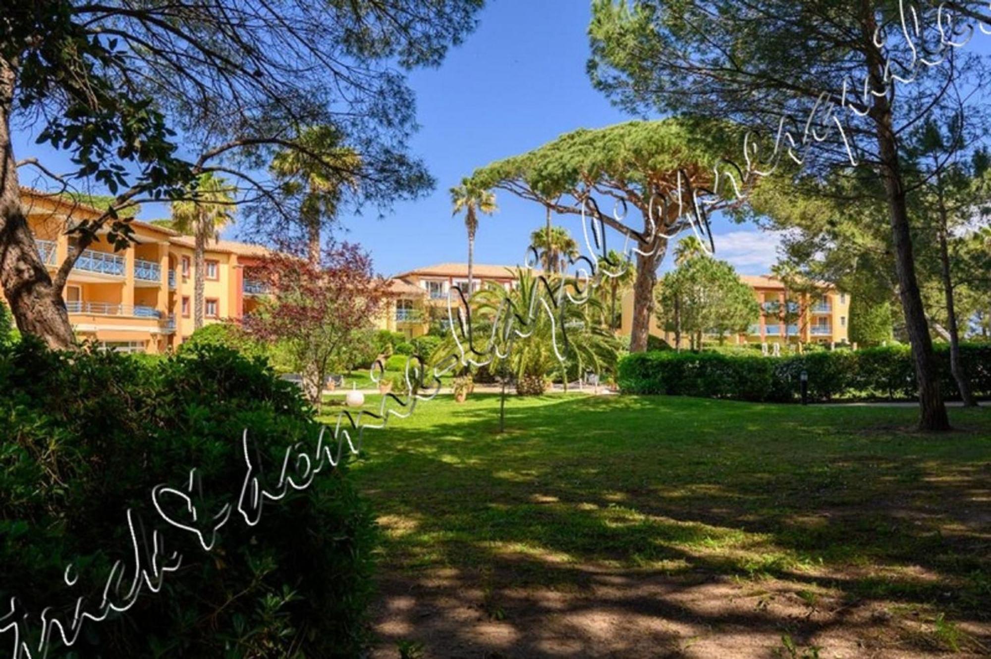 Magnifique Parc De La Presqu'Ile Avec Piscine Et Plage Face A Porquerolles ! 耶尔 外观 照片