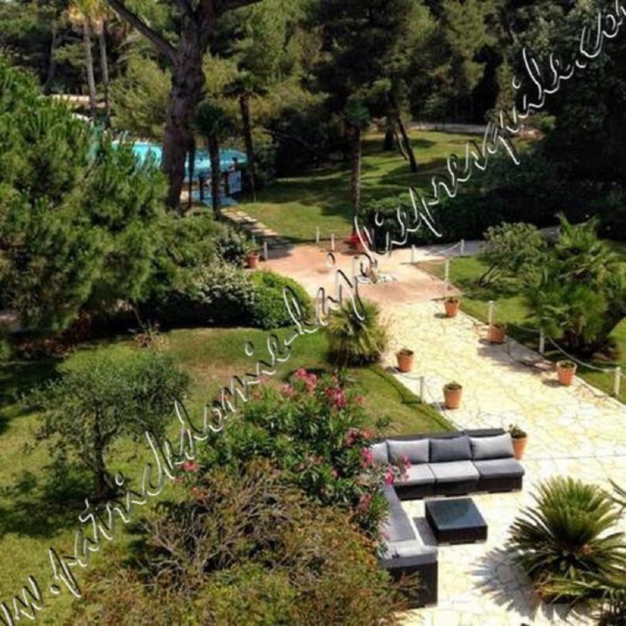 Magnifique Parc De La Presqu'Ile Avec Piscine Et Plage Face A Porquerolles ! 耶尔 外观 照片